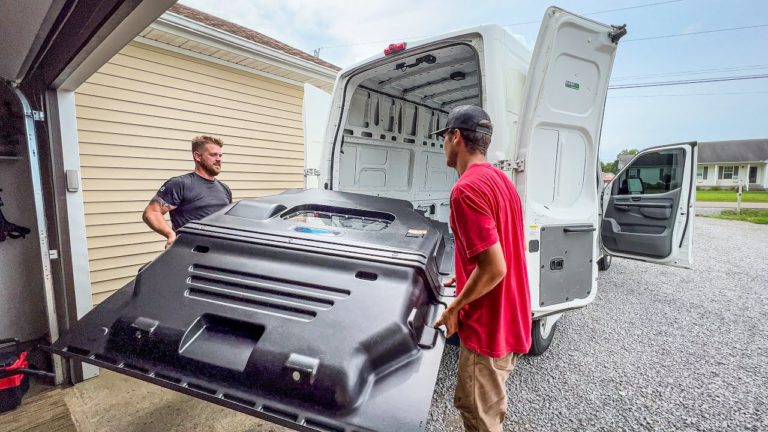 Building The ULTIMATE Work Van - Flooring & Partition