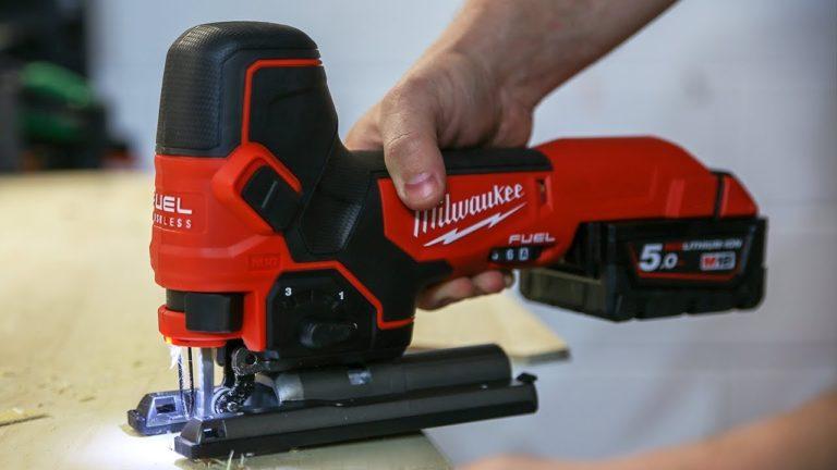 NEW Milwaukee M18 FUEL Barrel Grip Jigsaw (M18FBJS-0)