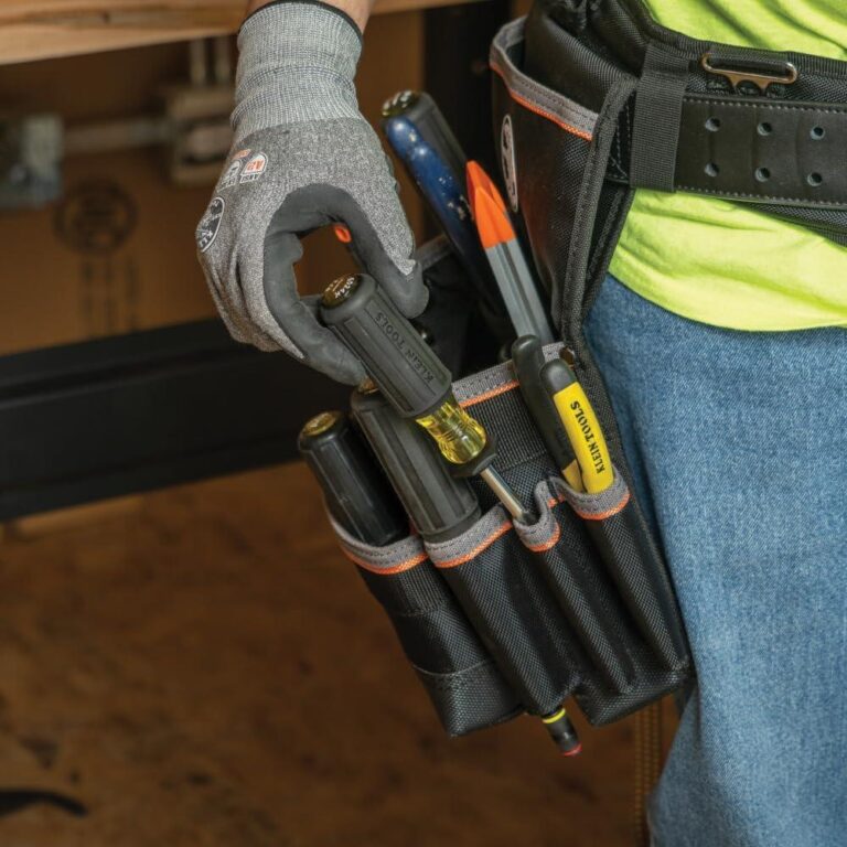 Klein 85153K Screw-Holding Set: My Field Test